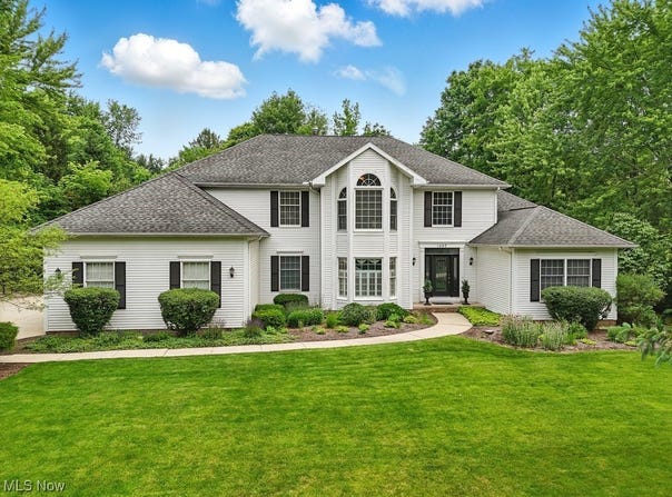1497 Hunting Hollow Drive, Hudson, OH 44236