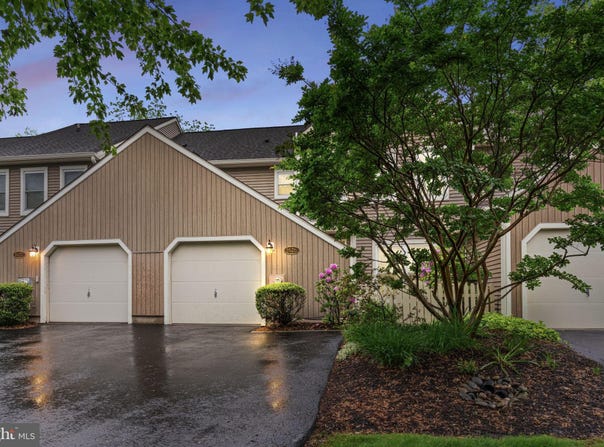 1626 LAKEVIEW CIRCLE, YARDLEY, PA 19067