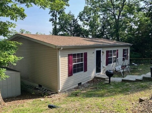 196 Holly Circle, Rockaway Beach, MO 65740