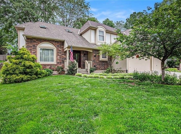 2409 NE 73rd Terrace, Gladstone, MO 64118