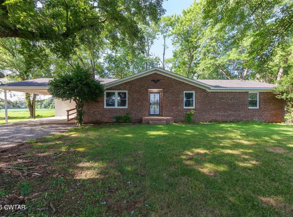 1140 Plainview Road, Henderson, TN 38340