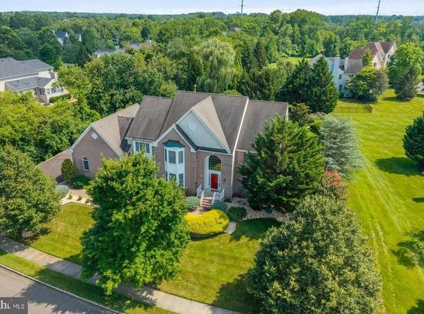 26 WOODLAND DRIVE, PLAINSBORO, NJ 08536