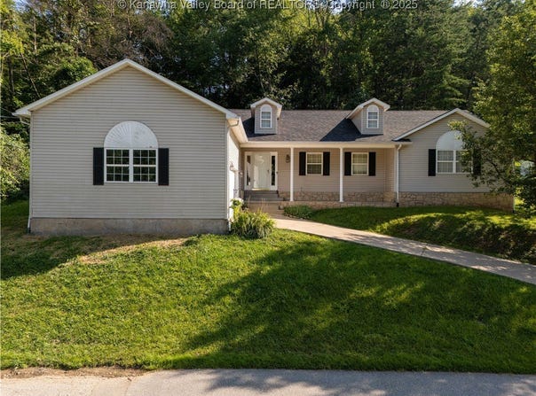 2026 Kay Neva Lane, Charleston, WV 25312
