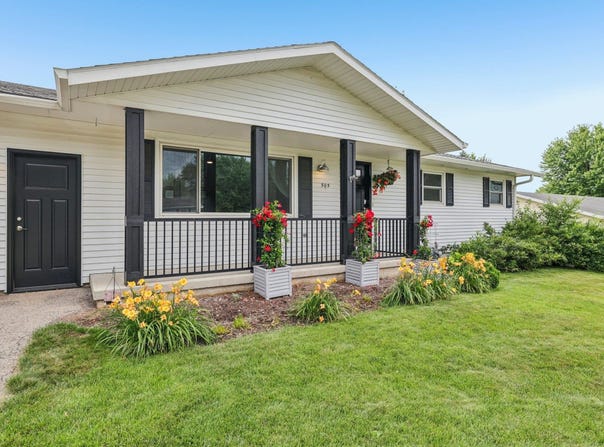 505 Michele Street, Mount Horeb, WI 53572