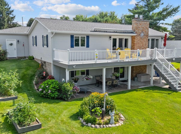 4229 Kim Drive, Hillsdale, MI 49242