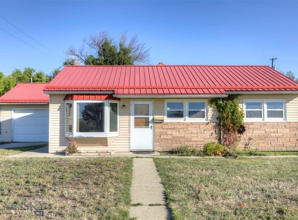 1112 Pritchard NW, Harlowton, MT 59036