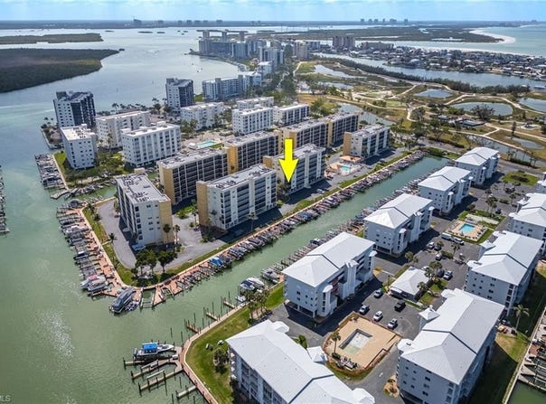 4481 Bay Beach, FORT MYERS BEACH, FL 33931