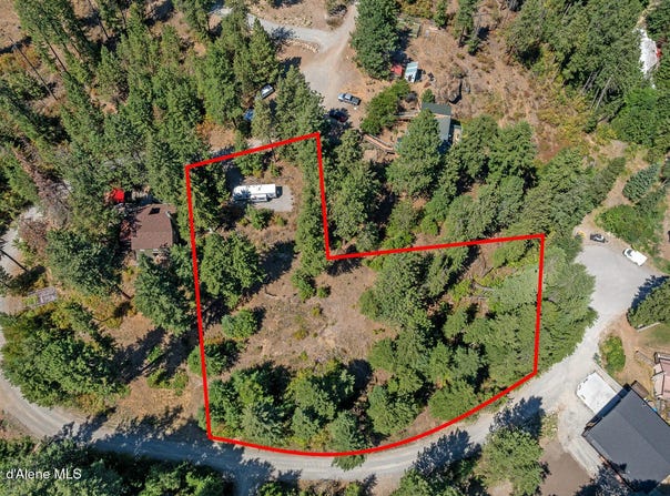 18549 W Holliday Way, Hauser, ID 83854