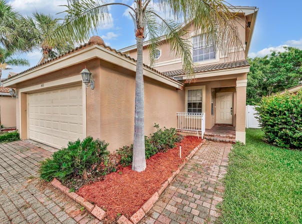 5453 Queenship Court, Greenacres, FL 33463