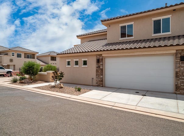 140 W Center Street, Ivins, UT 84738
