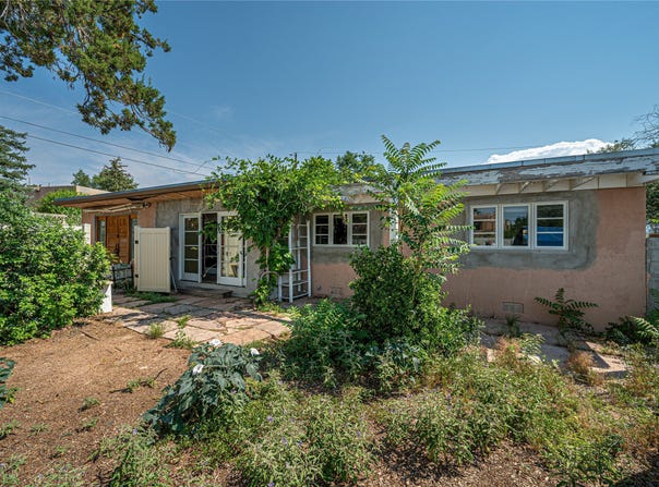211 Spruce Street, Santa Fe, NM 87501