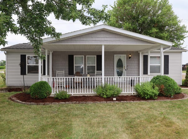 714 W Columbia Street, Rockford, OH 45882