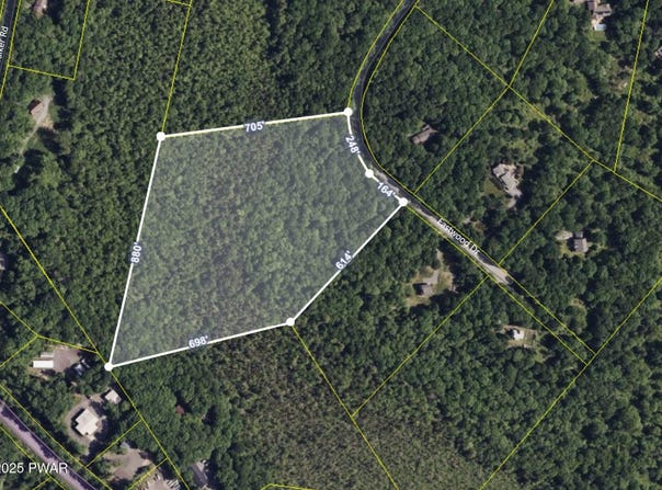 Eastwood Drive, Shohola, PA 18458