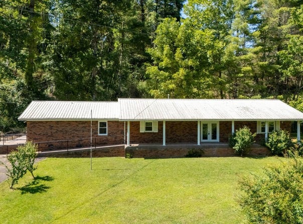 208 Murdock, Spruce Pine, NC 28705
