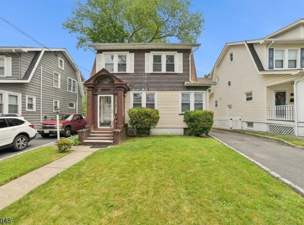 350 Walnut St, Nutley Twp., NJ 07110-1817