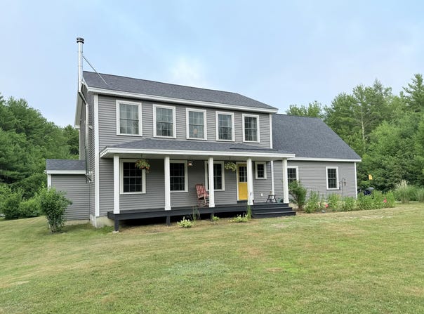 12 Chipmunk Trail, Kennebunk, ME 04043