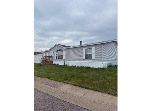 401 Salem Dr., Potterville, MI 48876