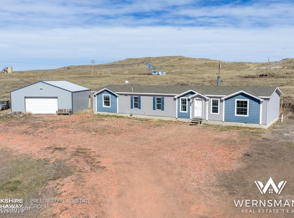 61 Coal Train Rd, Gillette, WY 82718