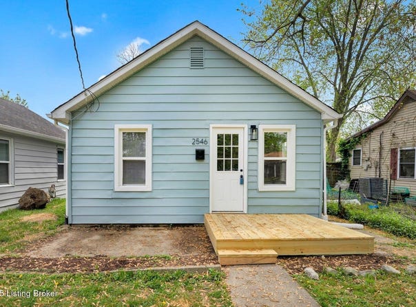 2546 Broadway St, New Albany, IN 47150