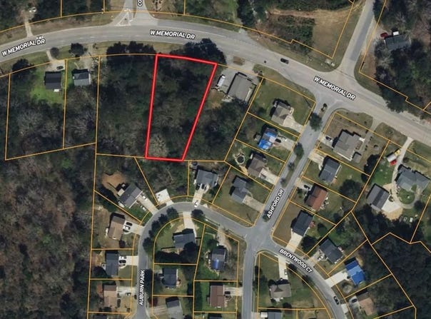 1119 Memorial Drive, Dallas, GA 30132