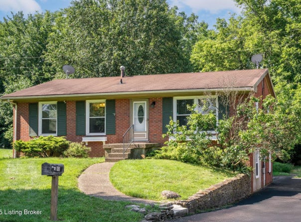 918 Circle Dr, Shelbyville, KY 40065