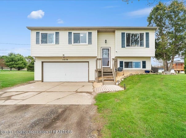7250 Oneida Road, Charlotte, MI 48813