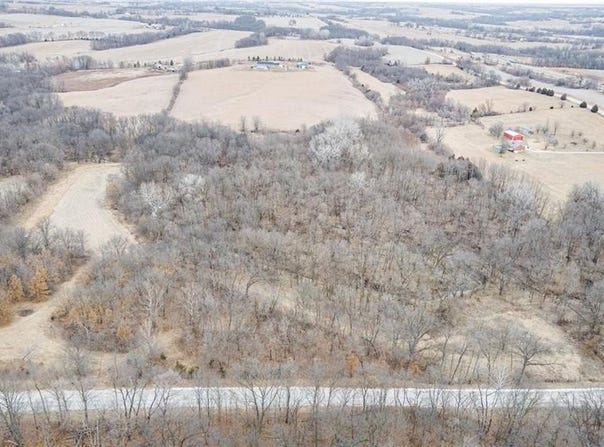 Williams Road, Dearborn, MO 64439
