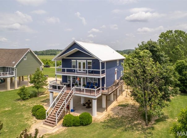 1457 Riverway Drive, Doniphan, MO 63935