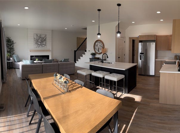 Pleasant Hill, IA 50327