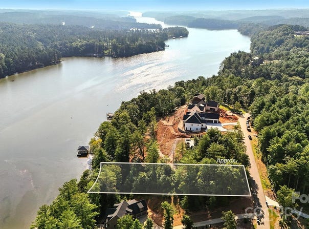 2620 Waterside Boulevard NW unit: 68, Valdese, NC 28690