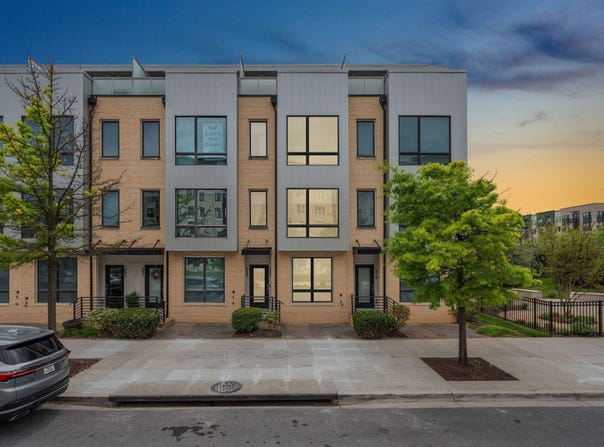 223 Crown Park Ave, Gaithersburg, MD 20878