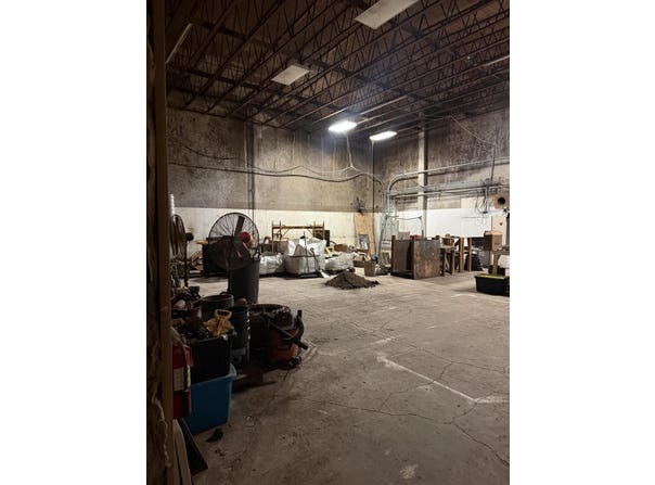 620 Seneca Road, Eugene, OR 97402