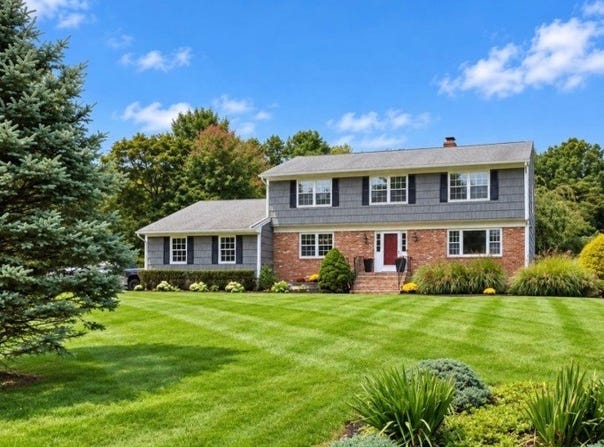 5 Fleming Ct, Washington Twp., NJ 07853-3016