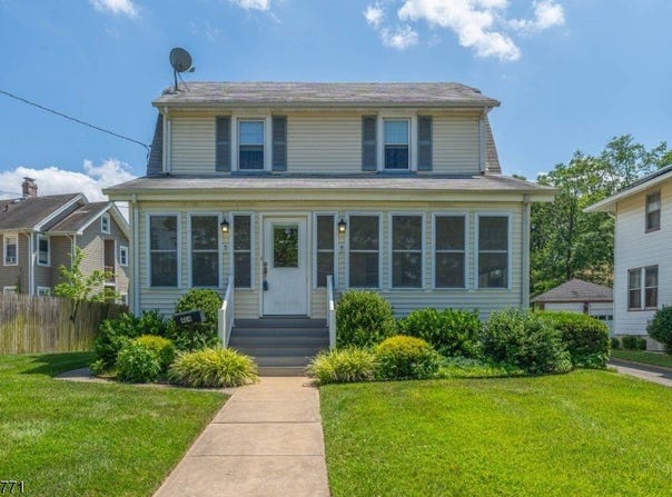404 Central Ave, Rahway City, NJ 07065-3304