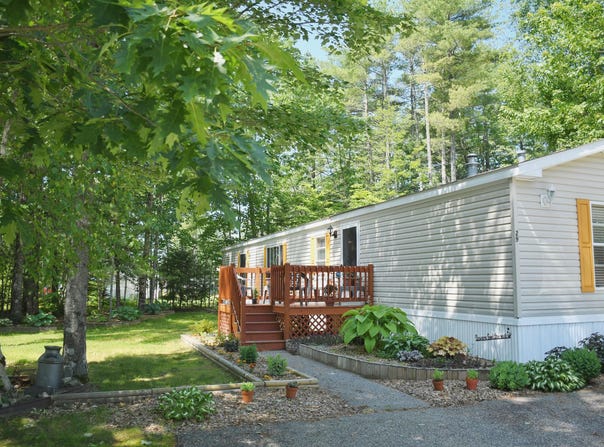 29 Ashleigh Lane, Standish, ME 04084