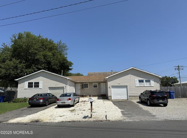 511 Bradley Boulevard, Toms River, NJ 08753