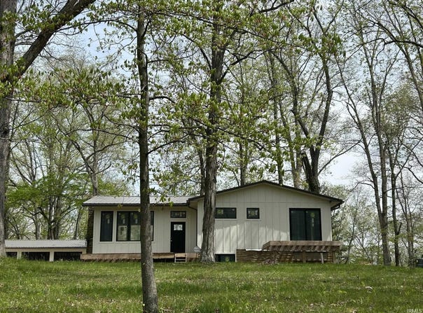 585 Artist Drive, Nashville, IN 47448-8106