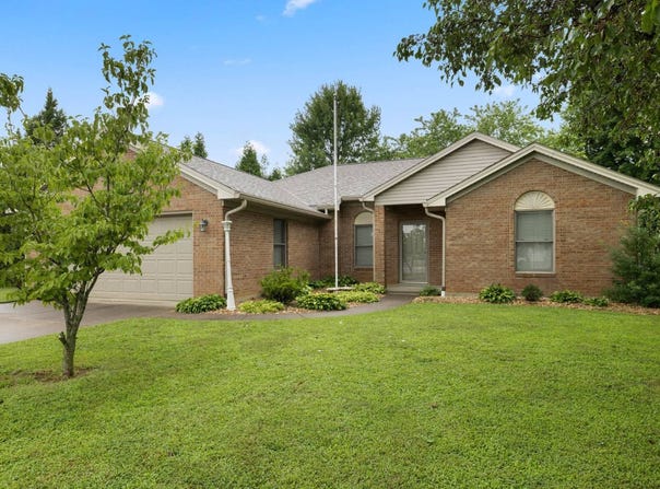 3149  Steeplechase, Owensboro, KY 42303