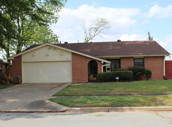 2713 E 10th Ave, Pine Bluff, AR 71601