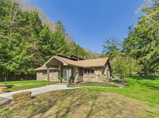 1877 Wolf Creek Road, Cuba, NY 14727