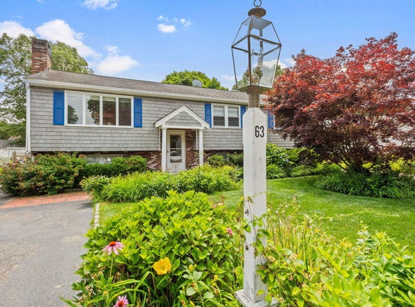 63 Ellsworth Drive, East Falmouth, MA 02536