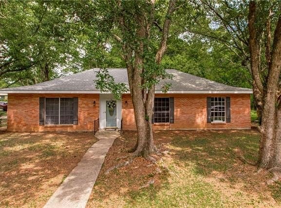 1108 JACKSON Circle, Bogalusa, LA 70427