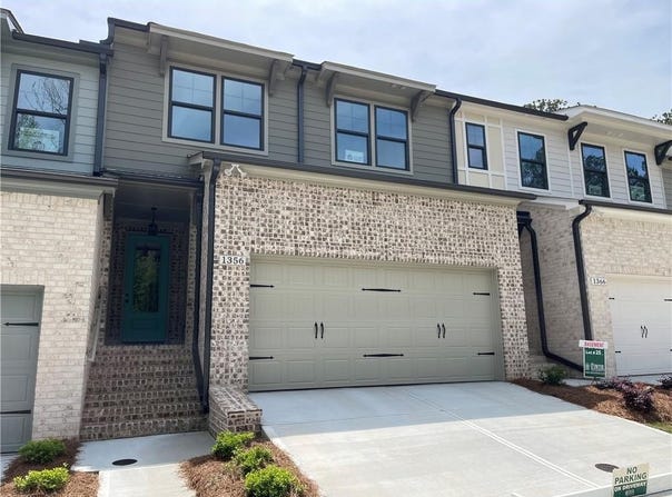 1356 Lucan Lane, Lawrenceville, GA 30043