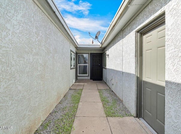 7132 N 63RD Drive, Glendale, AZ 85301
