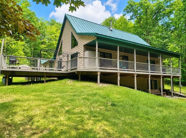 4910 Apple Drive, Farwell, MI 48622