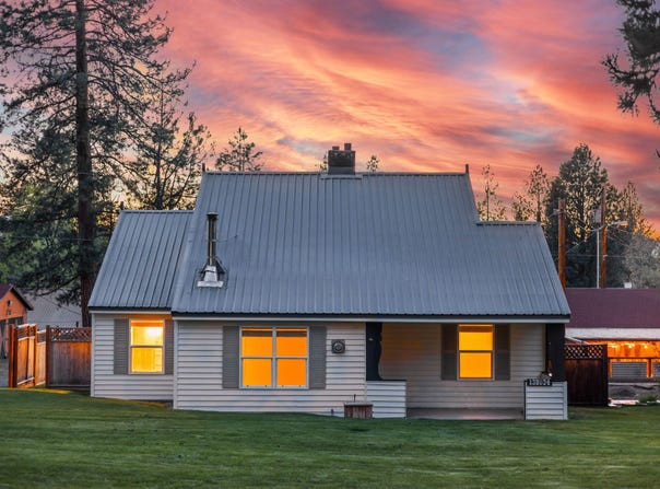 138034 Hillcrest Street, Gilchrist, OR 97737