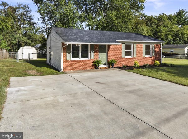 40 LEA Road, COLONIAL BEACH, VA 22443
