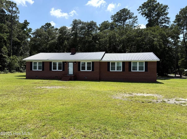 3100 Wheat Swamp Road, Kinston, NC 28504