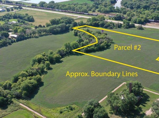222 Noid Road, Canton, SD 57013