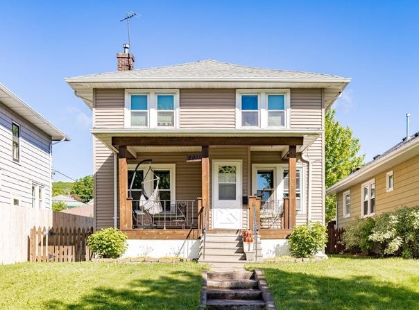 4611 W 6th St, Duluth, MN 55807